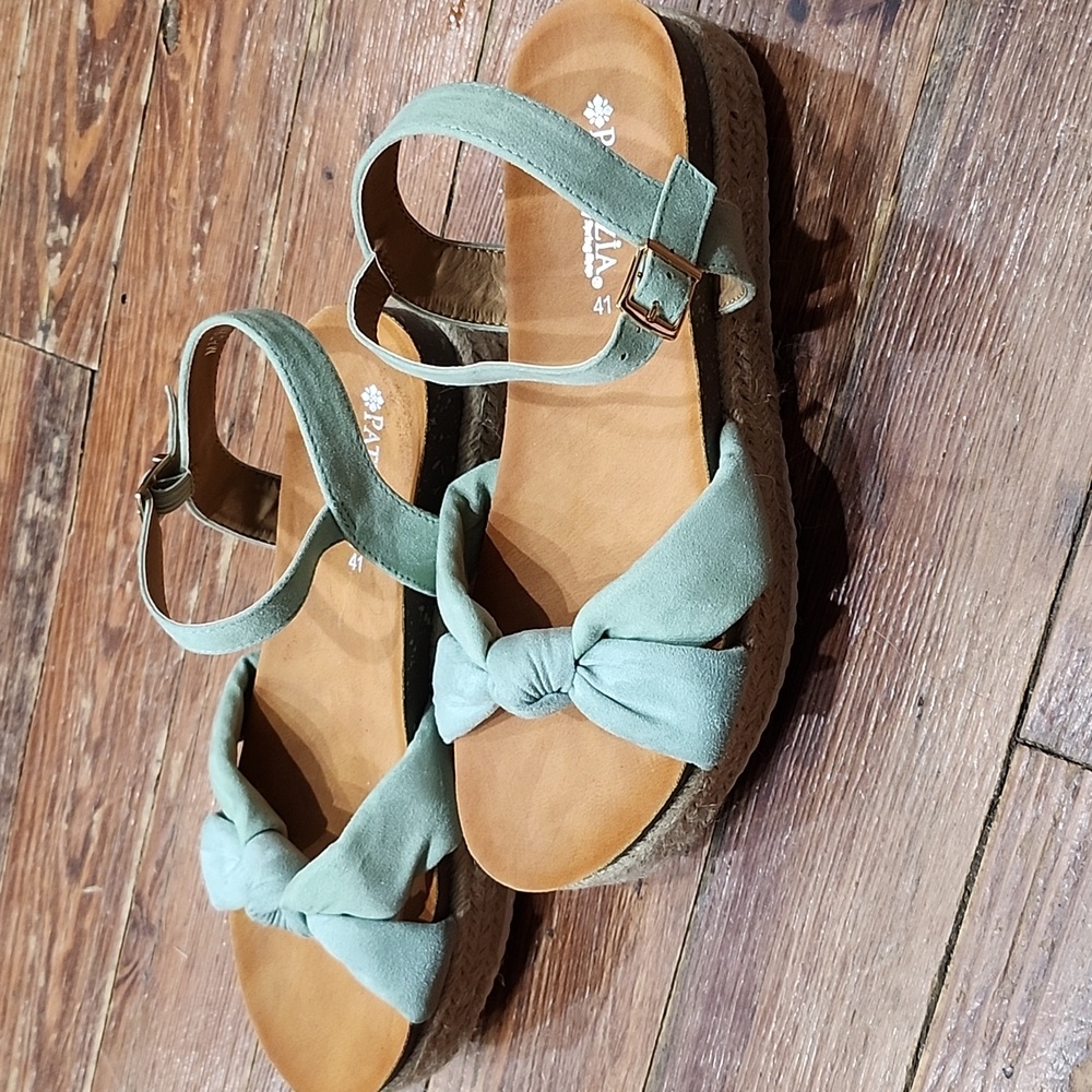 Madhuri Mint/Sage Green Platform Sandals By Patrizia Spring Step - Picture 6 of 6